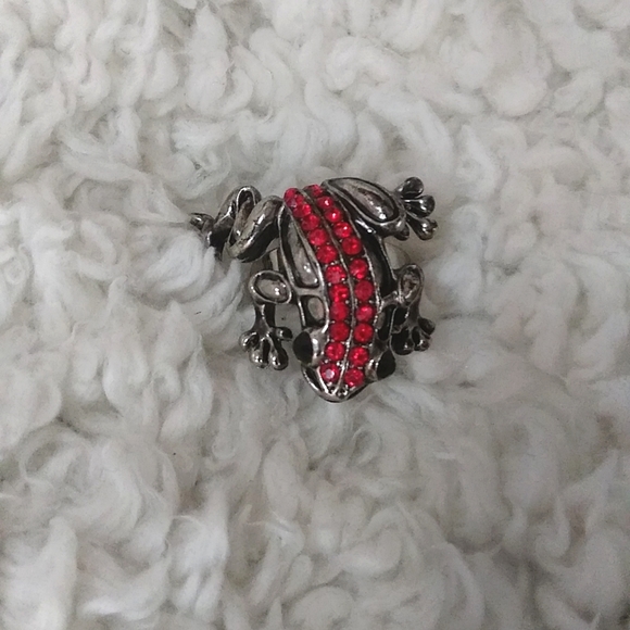 Adjustible Sparkling Frog Ring Red Jewelry - Picture 7 of 7